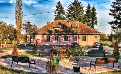 Comunitatea se mobilizează pentru renovarea Secției de Pediatrie a Spitalului Orășenesc Făget. Eveniment caritabil în Parcul Central 8 Comunitatea din Făget se mobilizează pentru renovarea Secției de Pediatrie a spitalului din oraș. Eveniment caritabil în Parcul Central