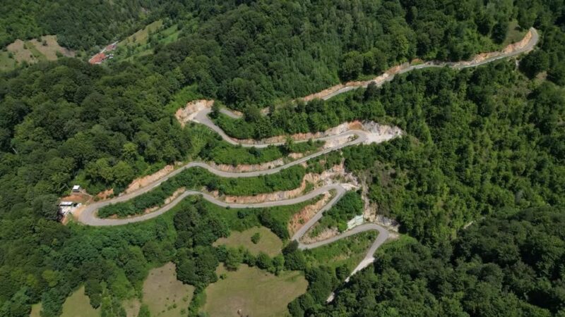 Contract semnat pentru 16,5 kilometri din DJ 684, între Luncanii de Jos și limita cu Caraș-Severin. Simonis: „Cel mai mare proiect rutier local din istoria județului” 1 Cel mai mare proiect de infrastructură rutieră locală din istoria județului Timiş, aproximativ 100 de milioane de euro