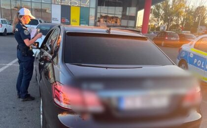 Acțiune de amploare a poliției, la Timișoara: șoferi băuți și fără permis (foto) 3 Acțiune de amploare a poliției, la Timișoara: șoferi băuți și fără permis (foto)