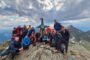 Un devean a urcat pe toate cele 13 vârfuri de peste 2.500 m în provocarea „Anii Drumeției”
