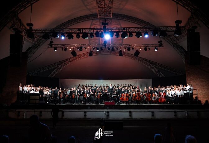 Muzica marilor producții cinematografice, interpretată de 300 de artiști, în Parcul Rozelor. Intrarea este liberă