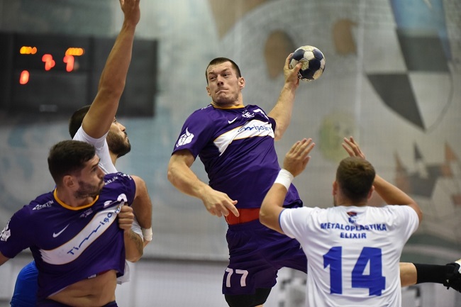 Cupa "Poli" la handbal, astăzi şi mâine, la Timişoara. Competiţia a ajuns la ediția a 49-a 1 Cupa "Poli" la handbal, astăzi şi mâine, la Timişoara. Competiţia a ajuns la ediția a 49-a