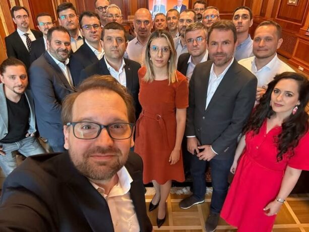 USR îl reconfirmă în unanimitate pe Dominic Fritz la conducerea partidului, după decizia CCR
