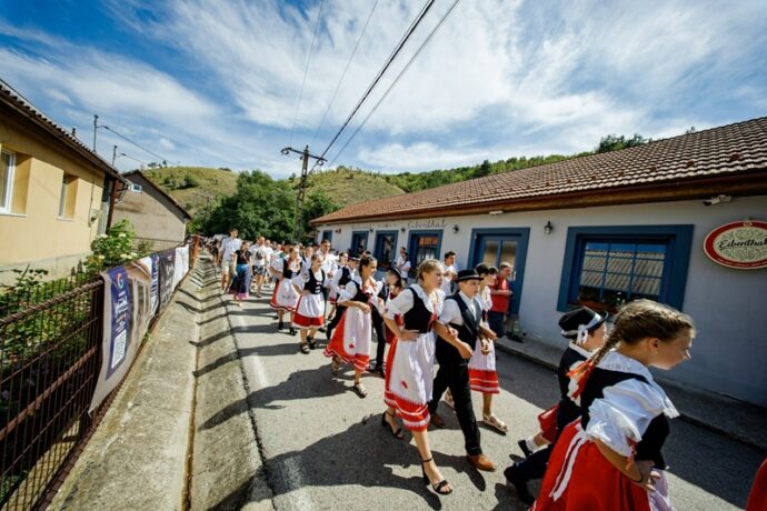 Festivalul Banat, la Eibenthal, în perioada 19 - 23 august 1 Festivalul Banat, la Eibenthal, în perioada 19 - 23 august