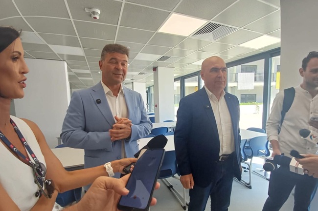 Cel mai mare cămin studențesc din țară, inaugurat la Timișoara în prezența premierului Ilie Bolojan (foto) 1 Cel mai mare cămin studențesc din țară, inaugurat la Timișoara în prezența premierului Ilie Bolojan (foto)