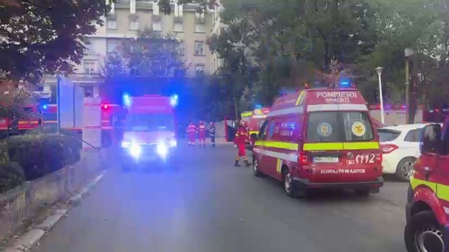 Incendiu la Institutul Clinic Fundeni: 37 de pacienţi, evacuaţi de la etajul 3