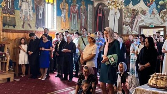 Nicușor Dan, discreție de Sfânta Maria: a mers la o mănăstire lângă Făgăraș