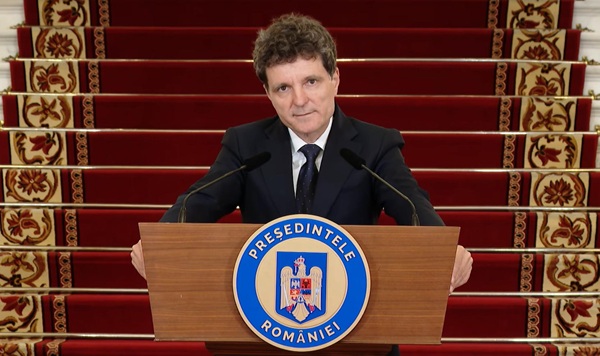 Nicușor Dan atacă la CCR noua lege ANI