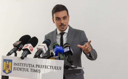 Prefectul de Timiș a semnat ordinul de sancționare a primarului Timișoarei. Indemnizația va fi redusă cu 10% timp de șase luni 3 Prefectul de Timiș a semnat ordinul de sancționare a primarului Timișoarei. Indemnizația va fi redusă cu 10% timp de șase luni