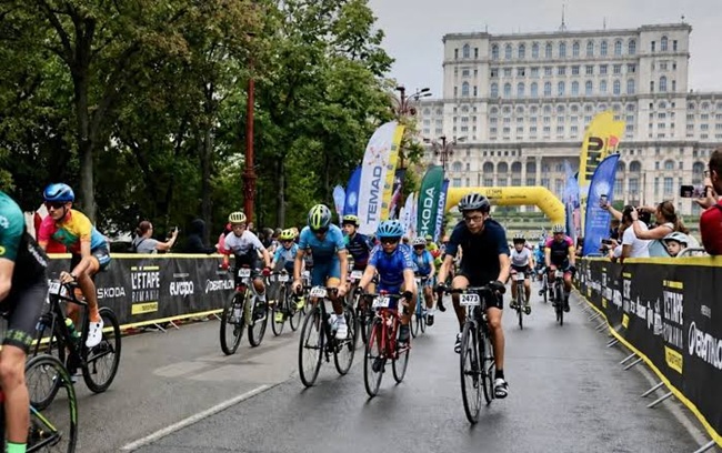 Doi bicicliști participanți la „L’Étape Romania by Tour de France”, loviți de o mașină în București