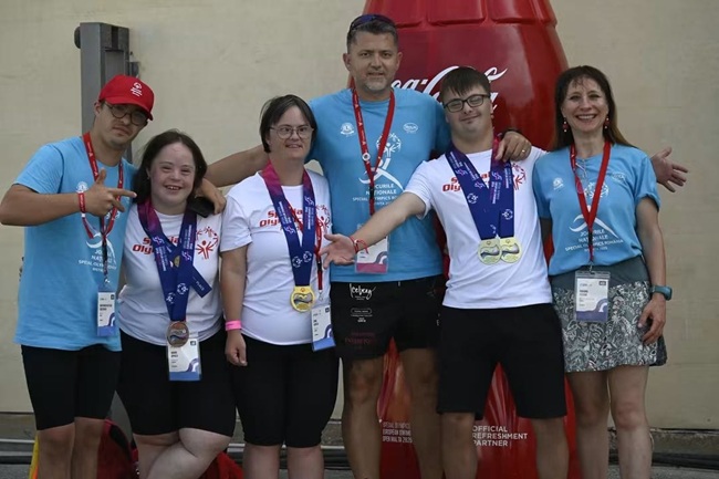 Erick Sabău, sportiv cu Sindrom Down de la Ambasadorii Speranței Timișoara, dublu campion european!