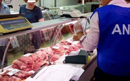 Protecția Consumatorilor a dat amenzi de aproape 4 milioane de lei, după controale la peste 1.600 de operatori economici