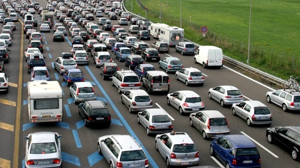 Italia amână cu un an interdicția pentru mașinile diesel Euro 5 1 autostrada