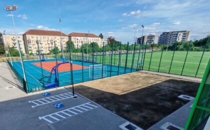 Baza Sportivă „Costică Rădulescu” își deschide porțile. Zi dedicată sportului și legendelor Timișoarei 1 Baza Sportivă „Costică Rădulescu” își deschide porțile. Zi dedicată sportului și legendelor Timișoarei
