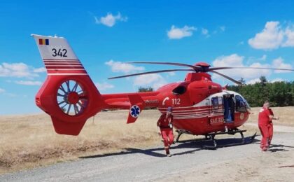 Motociclistul implicat în accidentul de la Coșava a decedat. Avea 52 de ani... 14 Motociclistul implicat în accidentul de la Coșava a decedat. Avea 52 de ani...