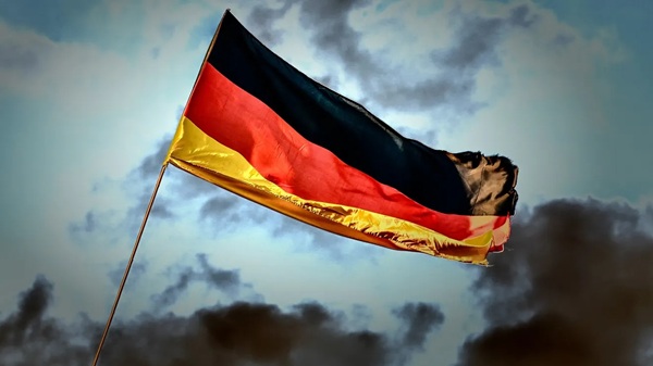 Protest al muncitorilor din industria auto din Germania . ”Nu suntem de vină pentru eşecurile din ultimii ani”