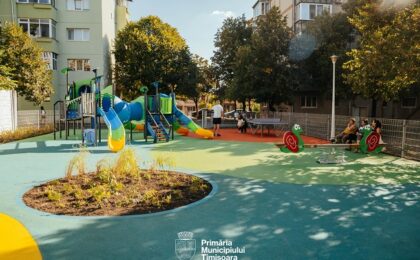 Loc de joacă modernizat pe strada Mureş din Timişoara 1 Loc de joacă modernizat pe strada Mureş din Timişoara