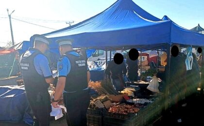 Poliţiştii locali au descins în pieţe, la Timişoara: 12 "producători locali", şcoşi de la tarabe (FOTO) 1 Poliţiştii locali au descins în pieţe, la Timişoara: 12 "producători locali", şcoşi de la tarabe (FOTO)