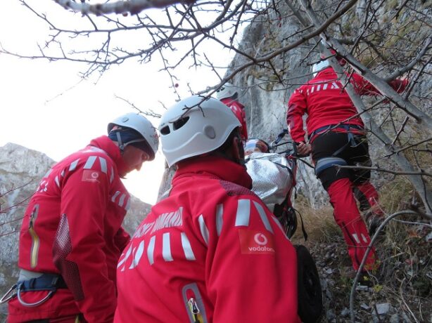 16 persoane au fost salvate de salvamontiști în ultimele 24 de ore. Cinci intervenții în Timiș 1 16 persoane au fost salvate de salvamontiști în ultimele 24 de ore. Cinci intervenții în Timiș
