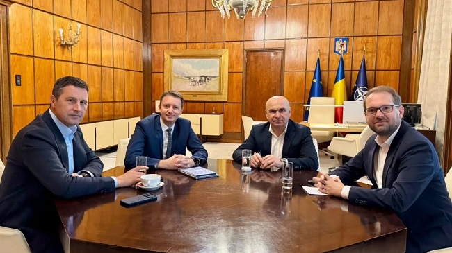 Siegfried Mureșan, prima ședință cu liderii de partid care îl susțin: "Ne-am apucat de lucru" 1 Siegfried Mureșan, prima ședință cu liderii de partid care îl susțin: "Ne-am apucat de lucru"
