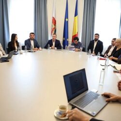 "Vom avea cel mai frumos stadion din România!", a declarat Alfred Simonis, după întâlnirea cu proiectanții și constructorii noii arene, dar și cu reprezentanți ai FRF (FOTO) 2 "Vom avea cel mai frumos stadion din România!", a declarat Alfred Simonis, după întâlnirea cu proiectanții și constructorii noii arene, dar și cu reprezentanți ai FRF (FOTO)
