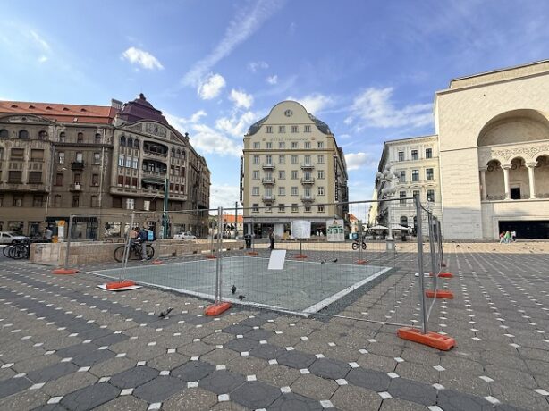 Fritz, ziua 15 din Festivalul faptelor bune. Traseul Revoluției ratează PNRR, iar Timișoara scoate 10 milioane de lei din buzunar 1 Fritz, ziua 15 din Festivalul faptelor bune. Traseul Revoluției ratează PNRR, iar Timișoara scoate 10 milioane de lei din buzunar