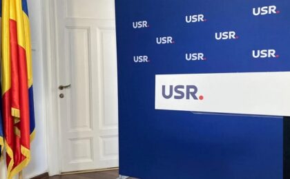 Un senator USR pleacă din partid. Deși inițial a crezut în „lupta cu sistemul”, el critică acum liderii formaţiunii