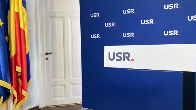 Un senator USR pleacă din partid. Deși inițial a crezut în „lupta cu sistemul”, el critică acum liderii formaţiunii