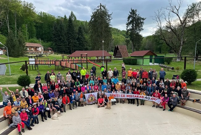 ''Veniţi cu noi pe vârfuri celebre'' - invitație la întâlnirea cu muntele 1 ''Veniţi cu noi pe vârfuri celebre'' - invitație la întâlnirea cu muntele