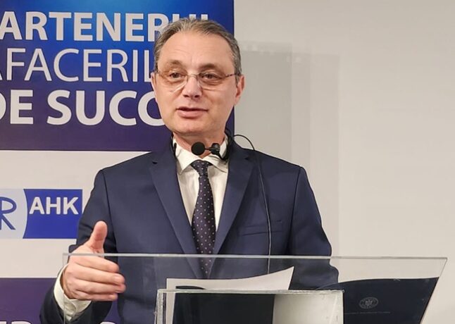 Luca Niculescu, propus premier 1 Luca Niculescu, propus premier