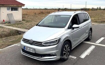 Autoturism căutat de autorităţile din Germania, descoperit la PTF Foeni 19 Autoturism căutat de autorităţile din Germania, descoperit la PTF Foeni