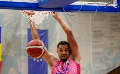 Poli Timişoara înfruntă Corona Braşov în Liga Naţională de baschet. "Leii" vor să-şi arate adevărata faţă 16 Poli Timişoara înfruntă Corona Braşov în Liga Naţională de baschet. "Leii" vor să-şi arate adevărata faţă