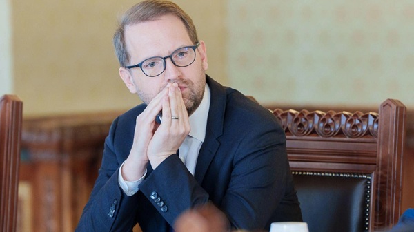 Dominic Fritz, mesaj clar pentru premierul desemnat: Nu Luca Niculescu este problema. Dacă sunt miniștri PSD, nu vom vota acest guvern 1 Dominic Fritz, mesaj clar pentru premierul desemnat: Nu Luca Niculescu este problema. Dacă sunt miniștri PSD, nu vom vota acest guvern