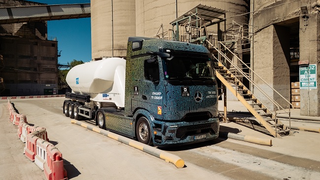 DPB construiește viitorul: primul șantier cu ciment evoZero® și transport electric Mercedes-Benz eActros 600