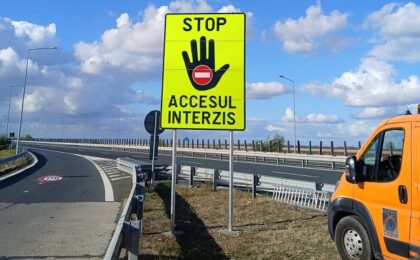 DRDP Timişoara: Indicatoare suplimentare pentru prevenirea accesului pe sensul greşit pe autostrăzile A1 şi A11 8 DRDP Timişoara: Indicatoare suplimentare pentru prevenirea accesului pe sensul greşit pe autostrăzile A1 şi A11