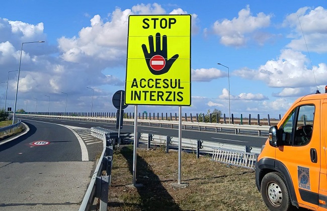 DRDP Timişoara: Indicatoare suplimentare pentru prevenirea accesului pe sensul greşit pe autostrăzile A1 şi A11 1 DRDP Timişoara: Indicatoare suplimentare pentru prevenirea accesului pe sensul greşit pe autostrăzile A1 şi A11