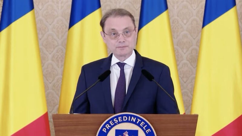 Luca Niculescu: Joi intenționez să depun lista de miniștri și programul de guvernare 1 Luca Niculescu: Joi intenționez să depun lista de miniștri și programul de guvernare