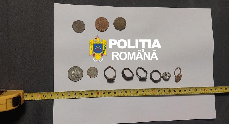 Percheziţii într-un dosar privind furturi de obiecte arheologice