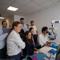 Masterclass Internațional de Chirurgie a Glaucomului, la Timișoara. Cinci profesori de talie mondială au pregătit medici și studenți în cele mai noi proceduri din domeniu 11 Masterclass Internațional de Chirurgie a Glaucomului, la Timișoara. Cinci profesori de talie mondială au pregătit medici și studenți în cele mai noi proceduri din domeniu