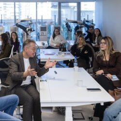 Masterclass Internațional de Chirurgie a Glaucomului, la Timișoara. Cinci profesori de talie mondială au pregătit medici și studenți în cele mai noi proceduri din domeniu 6 Masterclass Internațional de Chirurgie a Glaucomului, la Timișoara. Cinci profesori de talie mondială au pregătit medici și studenți în cele mai noi proceduri din domeniu