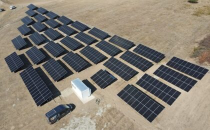 Parcul fotovoltaic de la Ohaba-Forgaci va fi dotat cu un sistem de stocare a energiei