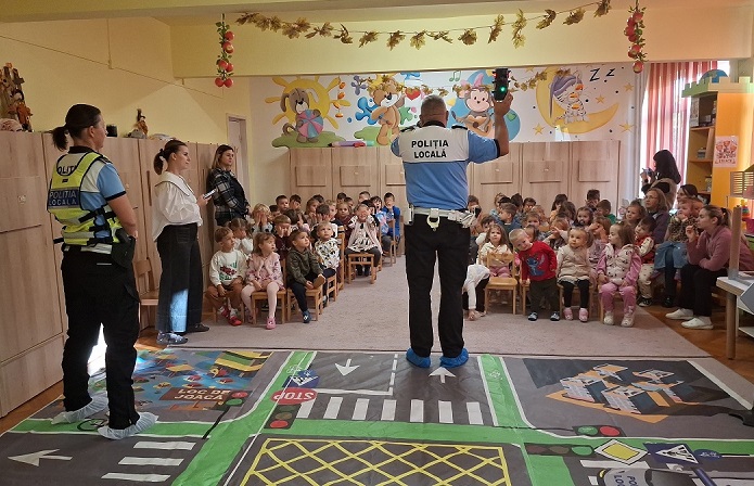 Poliţiştii locali din Timişoara, în rândul prichindeilor 1 Poliţiştii locali din Timişoara, în rândul prichindeilor