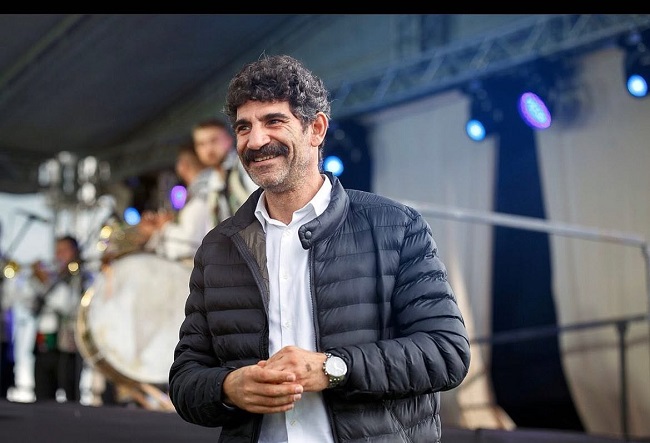 Actorul care îl interpretează pe Firicel din Las Fierbinți a fost reținut 1 Actorul care îl interpretează pe Firicel din Las Fierbinți a fost reținut în Teleorman