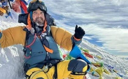Alpinistul hunedorean Adrian Ahrițculesei a ajuns și la Polul Sud
