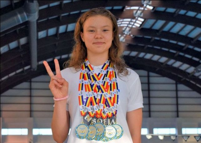 Fantastic! O româncă de 14 ani a doborât, după 21 de ani, recordul campioanei olimpice Diana Mocanu Înotătoarea Aissia Claudia Prisecariu, 14 ani, sportivă legitimată