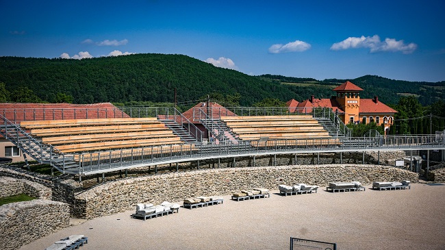 Amfiteatrul roman de la Ulpia Traiana Sarmizegetusa 1