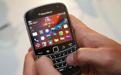 Telefoanele BlackBerry clasice nu vor mai funcţiona de pe 4 ianuarie