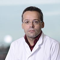 Conf. Dr. Serban NEGRU Medic primar oncolog Manager spital