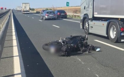 Accident între o mașină și motocicletă, pe autostrada A1, în Timiș