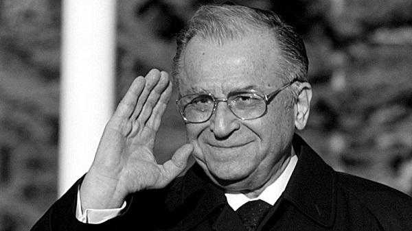 Fostul președinte Ion Iliescu va fi înmormântat azi. Programul ceremoniilor